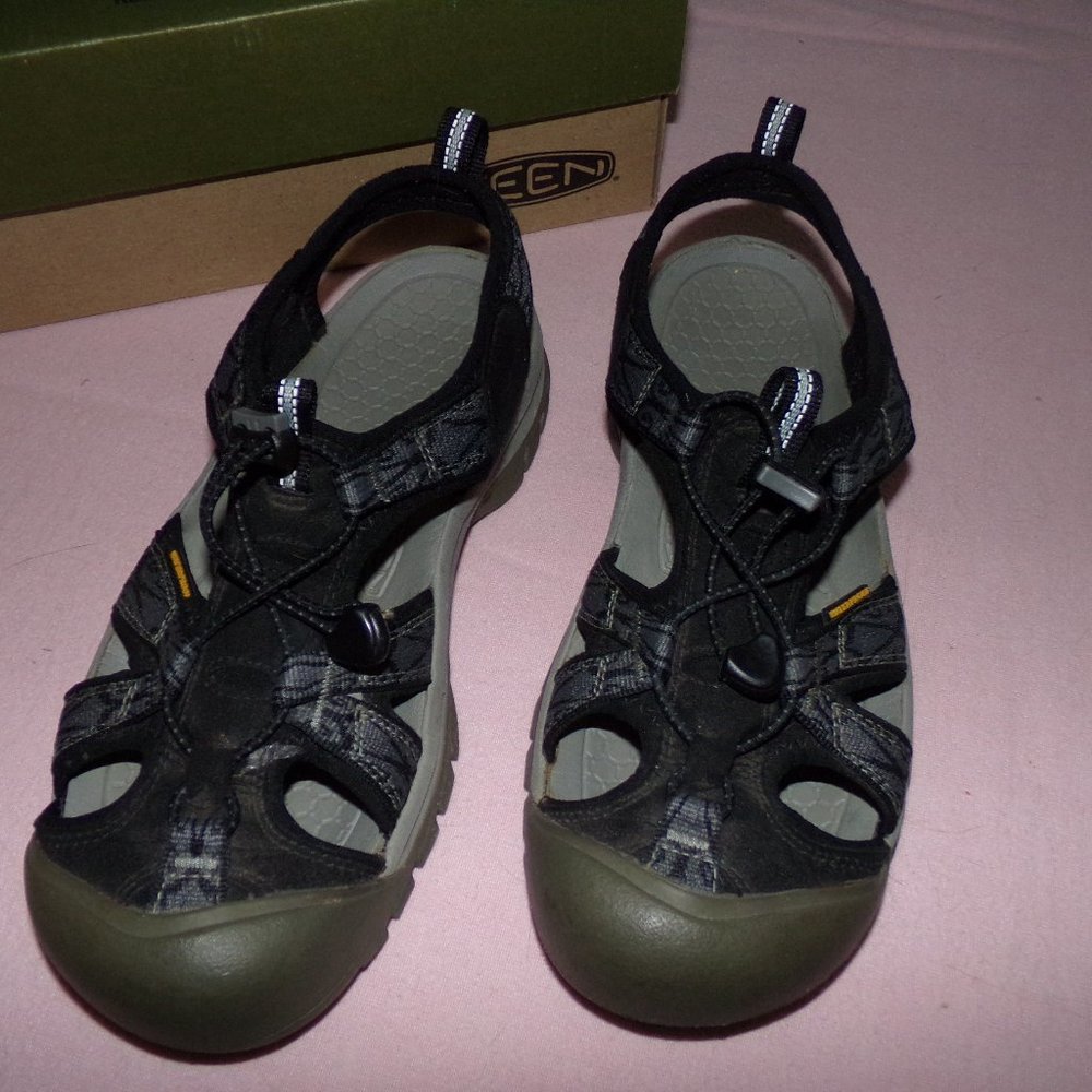 Keen Venice H2 Hiking / Water Sport Sandal, Size 9